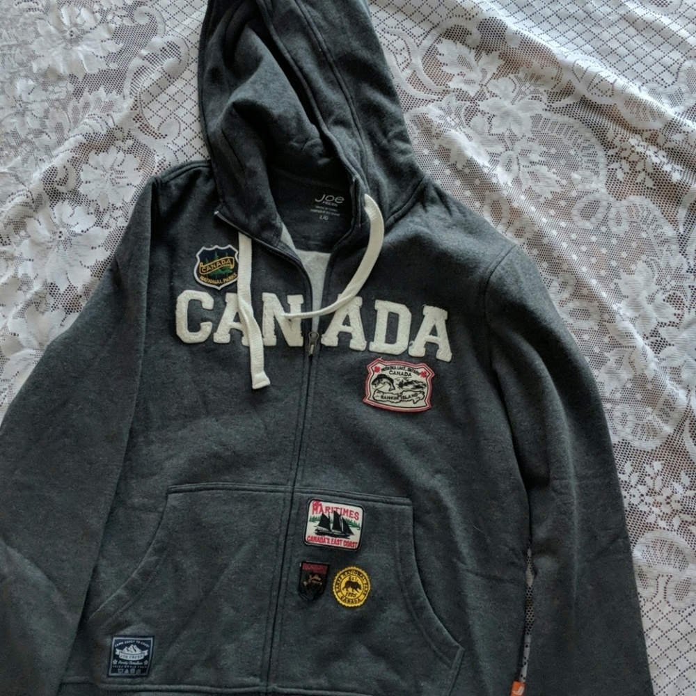 NWT Canada sweatshirt